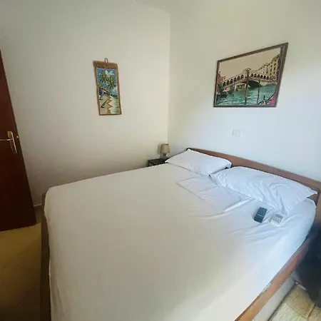 Alda's Apartment